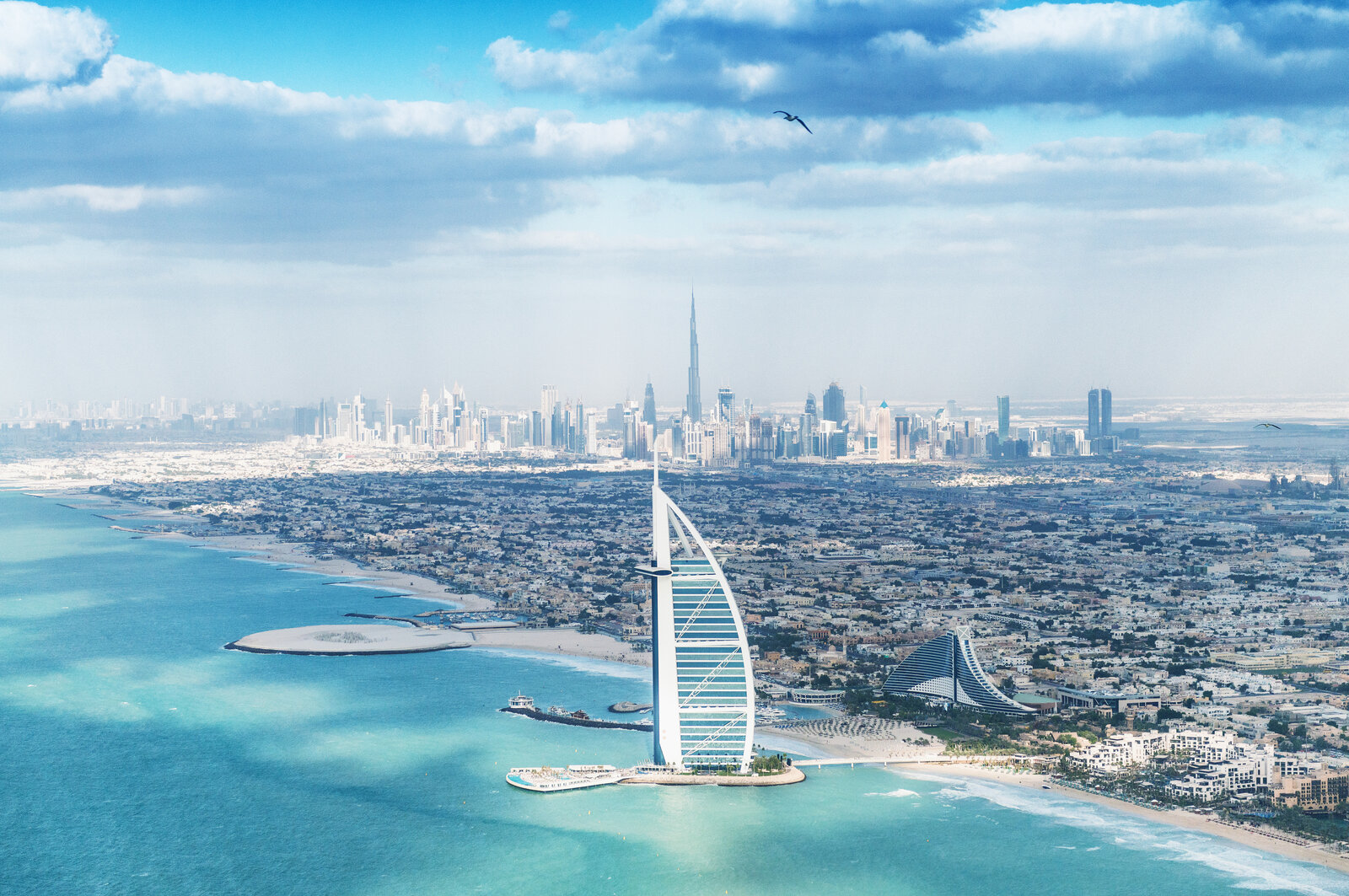 United Arab Emirates — Dubai + Abu Dhabi Confort